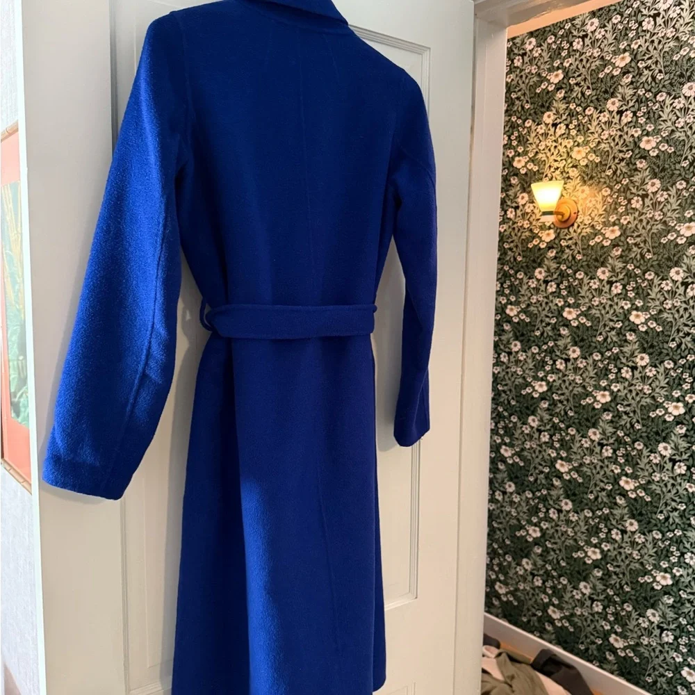 Elegant Blue Belted Coat - Picture 4 of 4